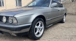 BMW 520 1988 года за 1 150 000 тг. в Караганда – фото 2