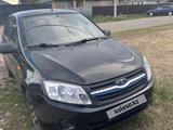 ВАЗ (Lada) Granta 2190 2013 годаүшін1 200 000 тг. в Уральск
