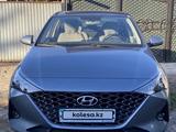 Hyundai Accent 2021 года за 7 290 000 тг. в Алматы – фото 2