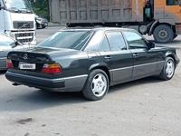 Mercedes-Benz E 260 1991 годаүшін1 400 000 тг. в Шымкент
