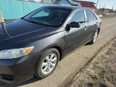 Toyota Camry 2011 года за 3 800 000 тг. в Атырау – фото 10