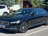 Volvo S90 2022 года за 19 000 000 тг. в Алматы