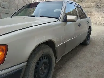 Mercedes-Benz E 200 1991 года за 1 000 000 тг. в Аягоз – фото 3