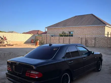 Mercedes-Benz E 320 1999 года за 3 000 000 тг. в Актау