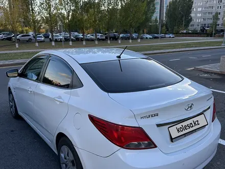 Hyundai Solaris 2014 года за 3 550 000 тг. в Астана – фото 4