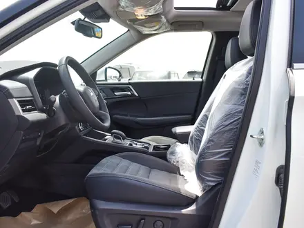 Mitsubishi Outlander 2023 года за 11 186 128 тг. в Алматы – фото 8