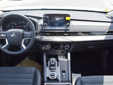 Mitsubishi Outlander 2023 года за 11 186 128 тг. в Алматы – фото 13
