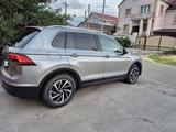 Volkswagen Tiguan 2018 года за 11 500 000 тг. в Атырау – фото 2