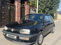 Volkswagen Golf 1994 годаүшін1 800 000 тг. в Алматы