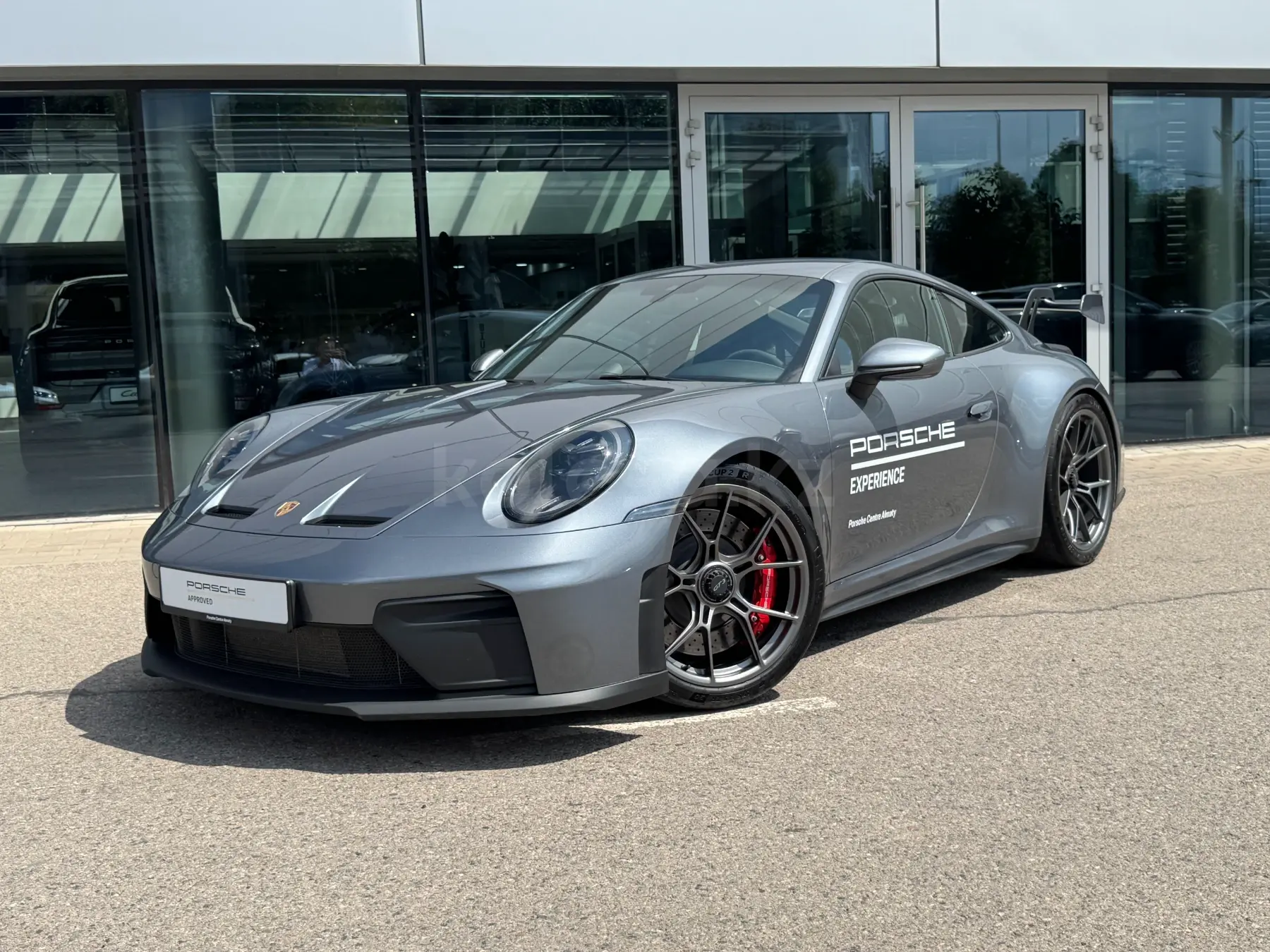 Porsche 911, 2025