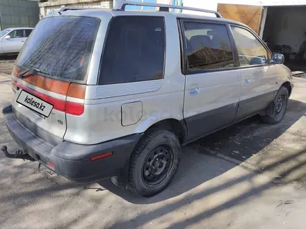 Mitsubishi Space Wagon 1992 года за 1 300 000 тг. в Семей – фото 2