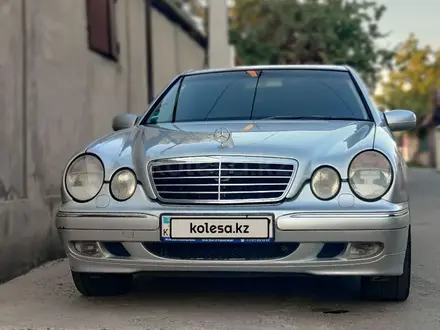 Mercedes-Benz E 320 2001 года за 5 300 000 тг. в Шымкент