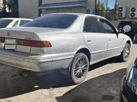 Toyota Camry Gracia 1997 года за 3 000 000 тг. в Усть-Каменогорск – фото 3