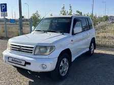 Mitsubishi Pajero iO, 2000