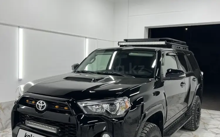 Toyota 4Runner 2015 года за 18 000 000 тг. в Актау