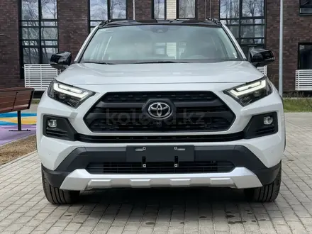 Toyota RAV4 2023 года за 20 500 000 тг. в Алматы – фото 2