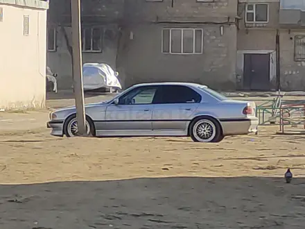 BMW 735 1999 года за 4 700 000 тг. в Жанаозен – фото 14