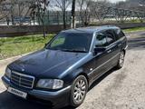 Mercedes-Benz C 240 1997 года за 3 250 000 тг. в Алматы – фото 2