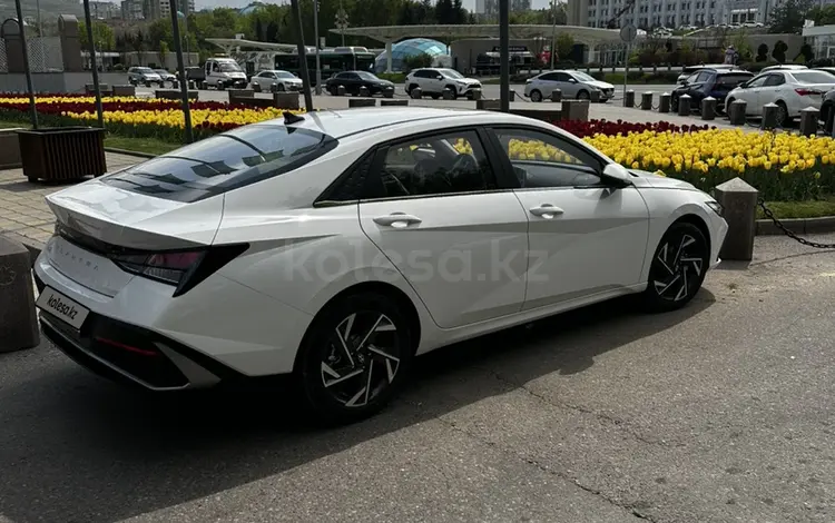 Hyundai Elantra 2024 года за 8 800 000 тг. в Алматы