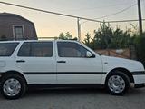 Volkswagen Golf 1994 года за 1 800 000 тг. в Алматы – фото 3