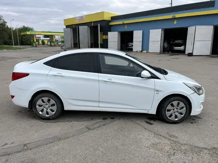 Hyundai Accent 2015 года за 5 300 000 тг. в Актобе – фото 5