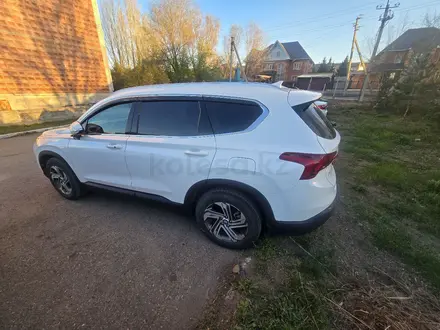 Hyundai Santa Fe 2022 года за 14 700 000 тг. в Усть-Каменогорск – фото 2