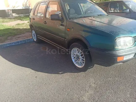 Volkswagen Golf 1995 года за 600 000 тг. в Астана – фото 2