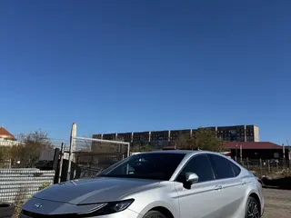 Toyota Camry, 2025