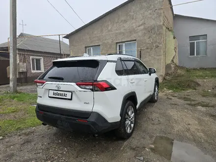 Toyota RAV4 2020 года за 11 500 000 тг. в Алматы – фото 3