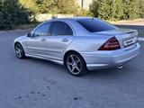 Mercedes-Benz C 230 2004 года за 3 700 000 тг. в Павлодар – фото 4