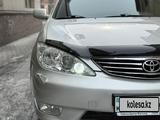 Toyota Camry 2005 годаүшін6 900 000 тг. в Семей – фото 2