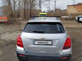 Chevrolet Tracker 2014 года за 6 500 000 тг. в Усть-Каменогорск – фото 2