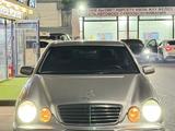 Mercedes-Benz E 320 2000 года за 3 600 000 тг. в Алматы – фото 2