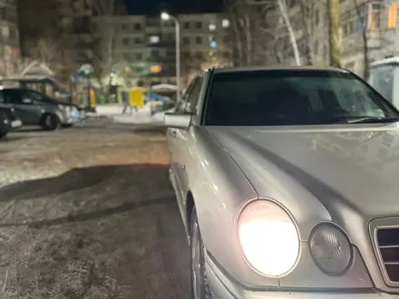 Mercedes-Benz E 230 1996 года за 2 600 000 тг. в Астана – фото 6