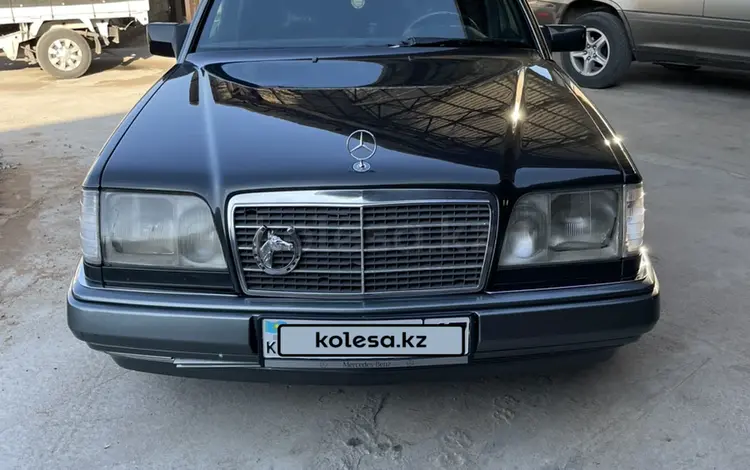 Mercedes-Benz E 200 1993 года за 2 750 000 тг. в Шымкент