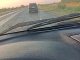 Volkswagen Sharan 1997 годаfor1 700 000 тг. в Уральск – фото 2