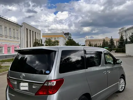 Toyota Alphard 2013 года за 8 000 000 тг. в Актобе – фото 2