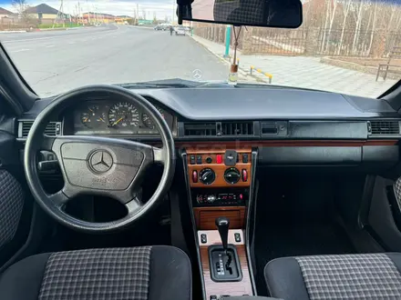 Mercedes-Benz E 220 1993 года за 2 400 000 тг. в Кызылорда – фото 9