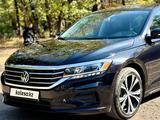 Volkswagen Passat 2021 года за 11 500 000 тг. в Алматы – фото 3