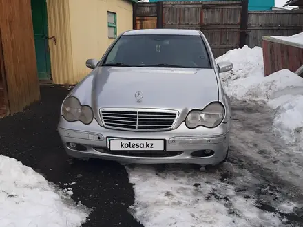 Mercedes-Benz C 200 2000 года за 2 700 000 тг. в Петропавловск – фото 17