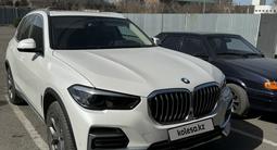 BMW X5 2021 года за 40 000 000 тг. в Алматы – фото 2