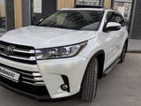Toyota Highlander 2017 года за 19 500 000 тг. в Алматы – фото 2