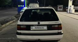 Volkswagen Passat 1993 года за 1 800 000 тг. в Алматы – фото 4