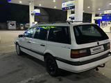 Volkswagen Passat 1993 годаүшін1 800 000 тг. в Алматы