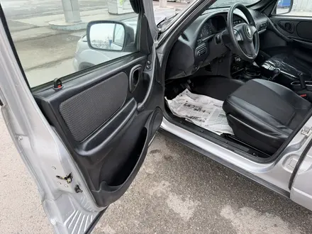 Chevrolet Niva 2014 года за 3 950 000 тг. в Алматы – фото 40