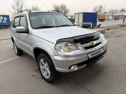 Chevrolet Niva 2014 года за 3 950 000 тг. в Алматы – фото 5