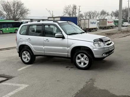 Chevrolet Niva 2014 года за 3 950 000 тг. в Алматы – фото 8
