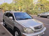 Lexus RX 300 1999 года за 4 450 000 тг. в Алматы – фото 2
