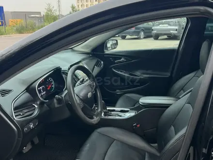 Chevrolet Malibu 2019 года за 7 500 000 тг. в Алматы – фото 13