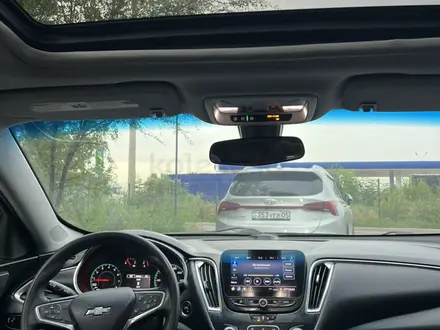 Chevrolet Malibu 2019 года за 7 500 000 тг. в Алматы – фото 16